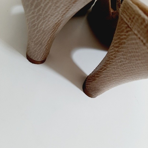 AEROSOLES Paper Trail Comfort Heel Rest Leather Slingback Cream Sz 9 - Picture 7 of 11